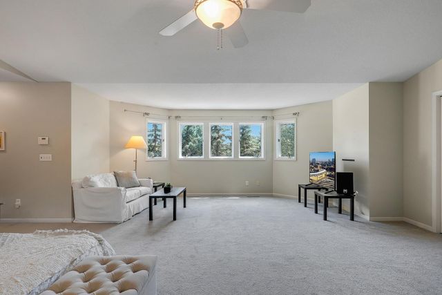 5900 Vernon Avenue S, Edina, MN 55436
