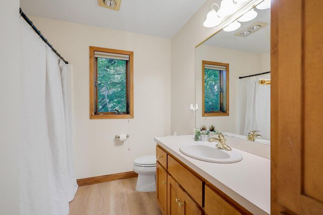 5900 Vernon Avenue S, Edina, MN 55436