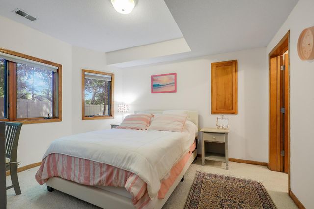 5900 Vernon Avenue S, Edina, MN 55436