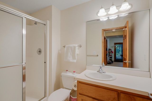 5900 Vernon Avenue S, Edina, MN 55436