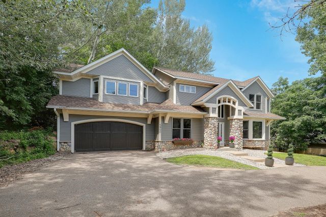 5900 Vernon Avenue S, Edina, MN 55436