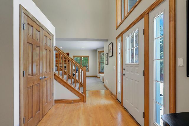 5900 Vernon Avenue S, Edina, MN 55436
