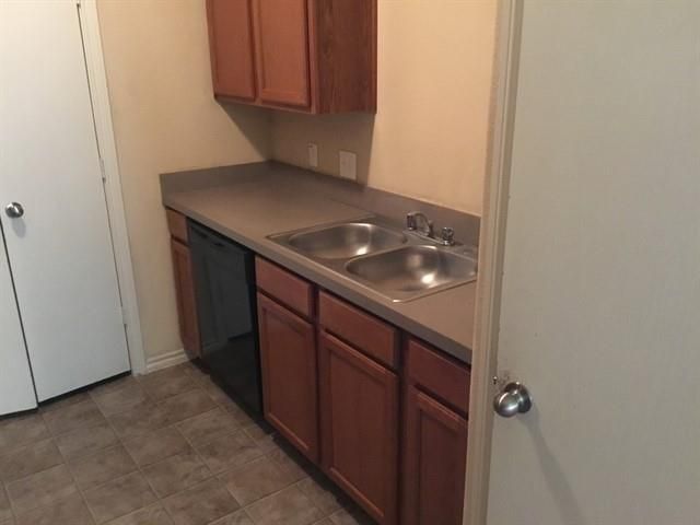 2802 Wisner Circle, Houston, TX 77014