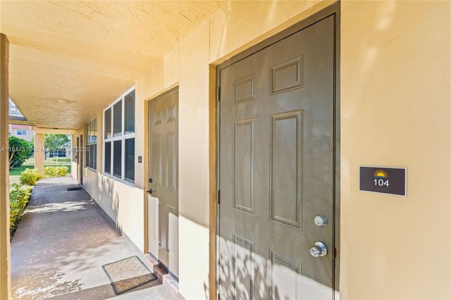 9121 Sunrise Lakes Boulevard 104, Sunrise, FL 33322