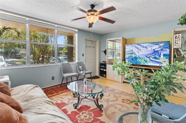 9121 Sunrise Lakes Boulevard 104, Sunrise, FL 33322