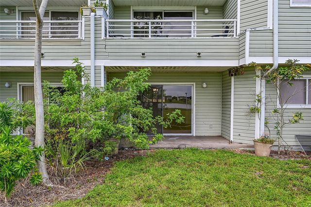 3453 NW 44th St 107, Oakland Park, FL 33309
