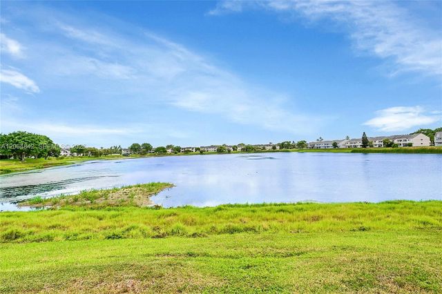 3453 NW 44th St 107, Oakland Park, FL 33309