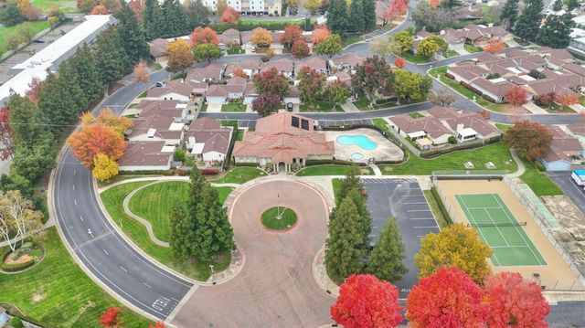 7414 Sun Point Ln, Sacramento, CA 95828