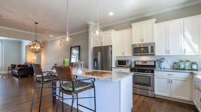 2141 Shale Lane NW, Atlanta, GA 30318