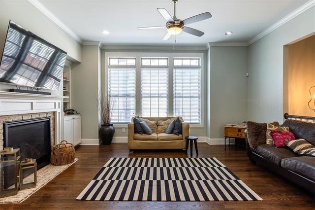 2141 Shale Lane NW, Atlanta, GA 30318