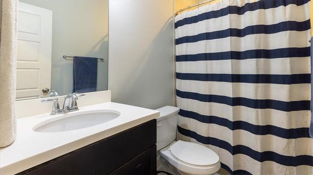 2141 Shale Lane NW, Atlanta, GA 30318