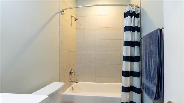 2141 Shale Lane NW, Atlanta, GA 30318