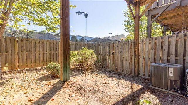 2141 Shale Lane NW, Atlanta, GA 30318