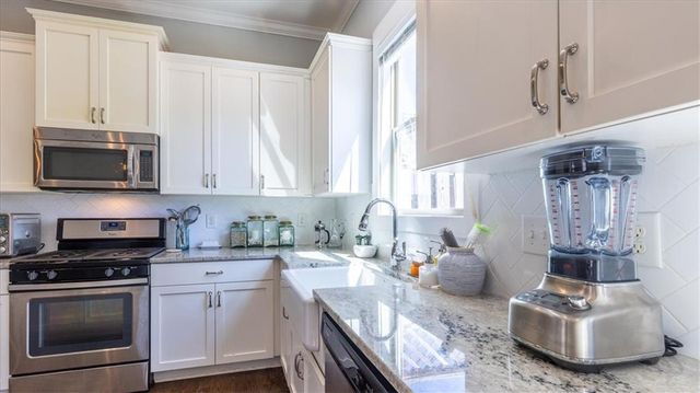 2141 Shale Lane NW, Atlanta, GA 30318