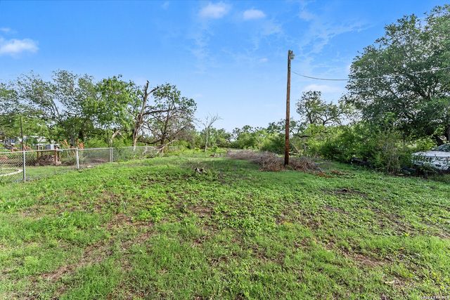 619 Koehler Ct, San Antonio, TX 78223