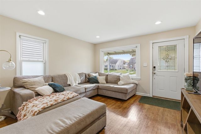 3224 N Wilson Avenue, Royal Oak, MI 48073
