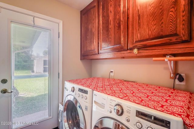 2185 Floyd Drive, Biloxi, MS 39531