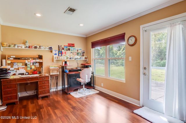 2185 Floyd Drive, Biloxi, MS 39531