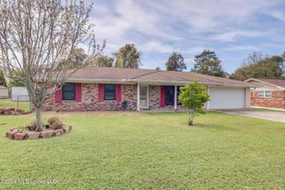 2185 Floyd Drive, Biloxi, MS 39531