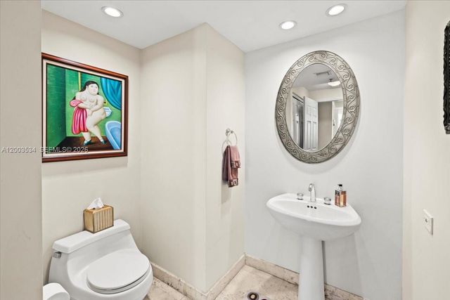 808 BRICKELL KEY DR 1205, Miami, FL 33131