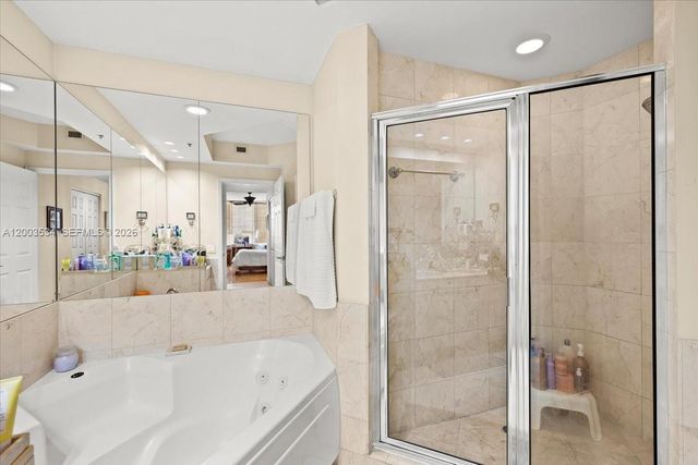 808 BRICKELL KEY DR 1205, Miami, FL 33131