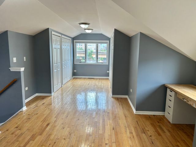 1918 S LOUIE Parkway, Chicago, IL 60616