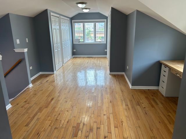 1918 S LOUIE Parkway, Chicago, IL 60616