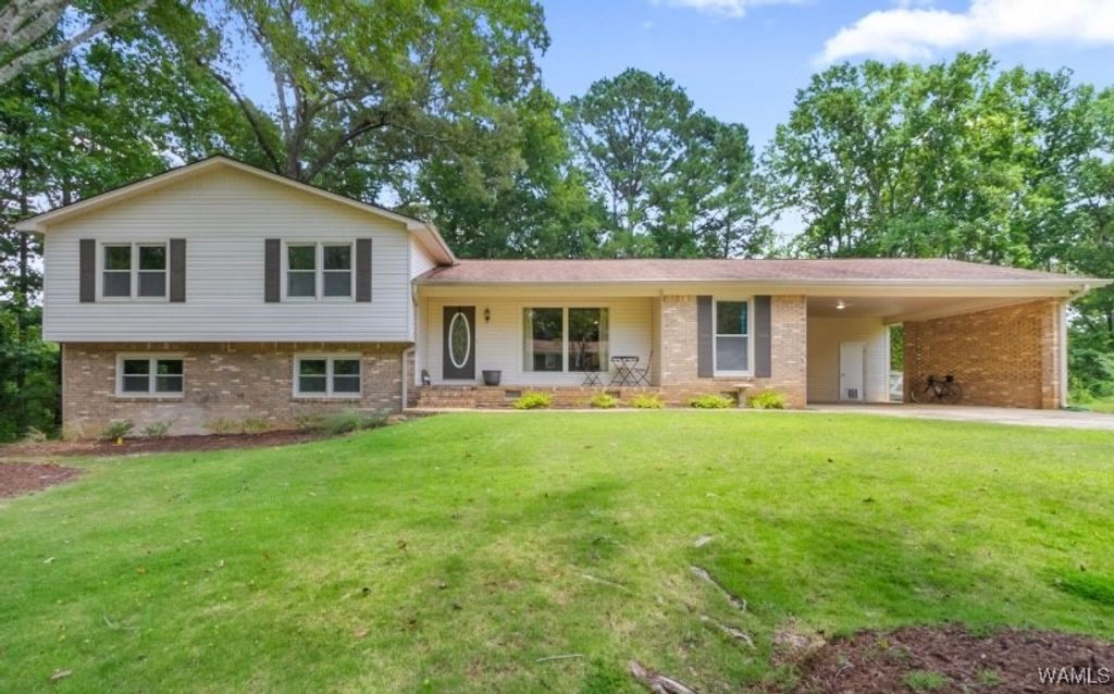 4013 EAST LAKE DRIVE, Tuscaloosa, AL 35405