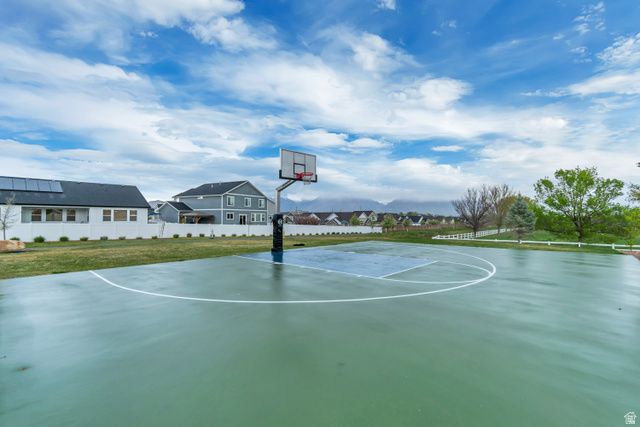 492 FOX CHASE LN, Saratoga Springs, UT 84045