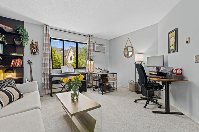 7631 Edinborough Way 5213, Edina, MN 55435