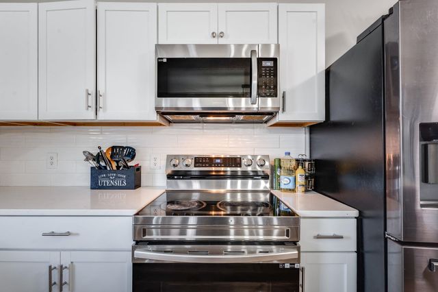 3009 S Bennett Ave, Wichita, KS 67217