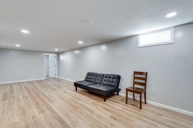 3009 S Bennett Ave, Wichita, KS 67217