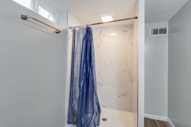 3009 S Bennett Ave, Wichita, KS 67217