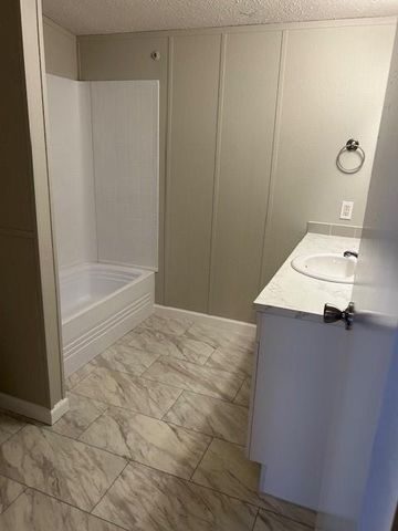 4452 Grand Oaks Drive, Willis, TX 77378