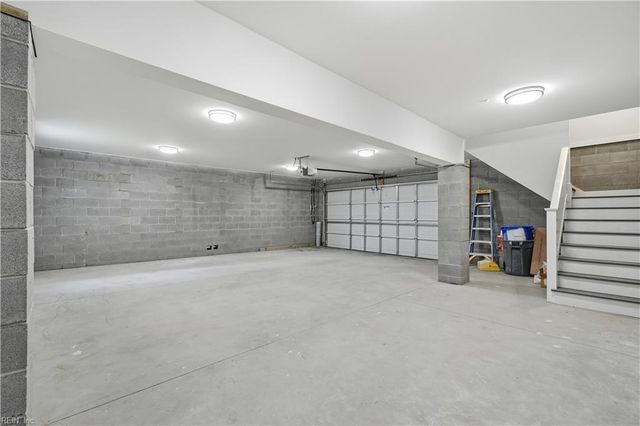 966 W Ocean View AVE, Norfolk, VA 23503