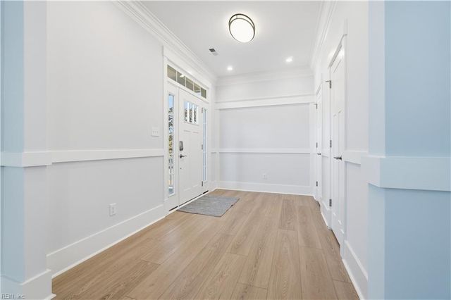 966 W Ocean View AVE, Norfolk, VA 23503