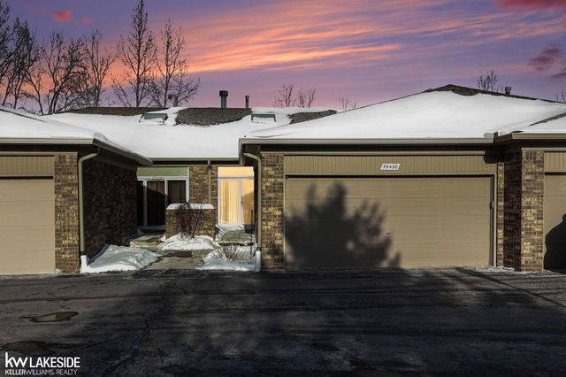 59438 Holly Court, Washington Twp, MI 48094