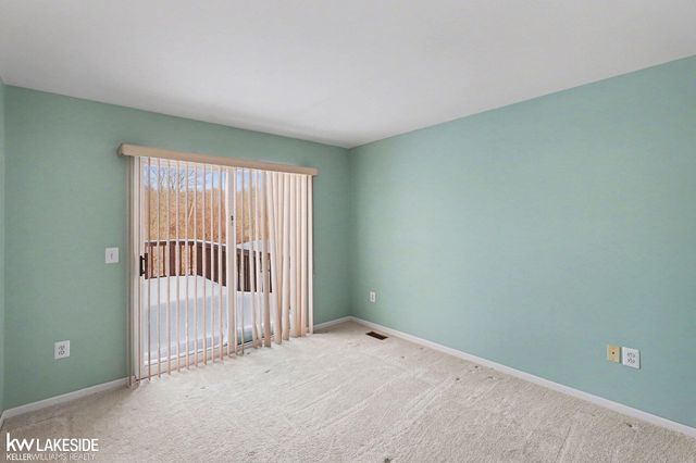 59438 Holly Court, Washington Twp, MI 48094