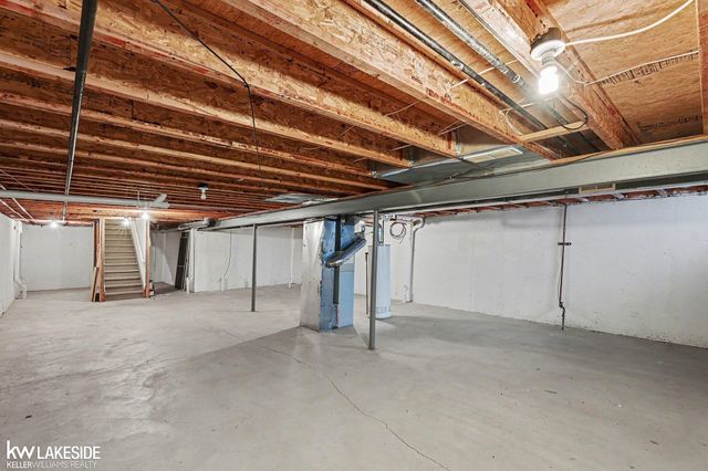 59438 Holly Court, Washington Twp, MI 48094