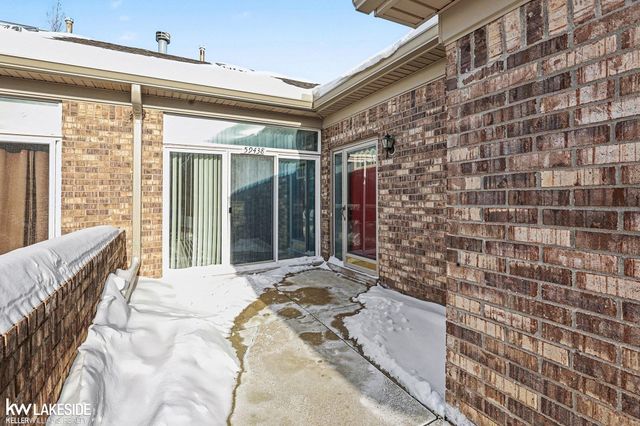 59438 Holly Court, Washington Twp, MI 48094