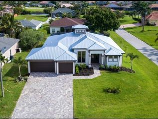 2801 SW 33rd TER, Cape Coral, FL 33914
