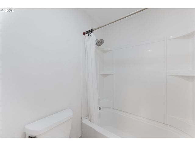 9909 Ne 53RD Ave, Vancouver, WA 98686