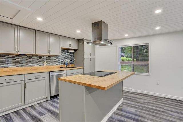 1374 Shangrila Circle, Riverdale, GA 30296