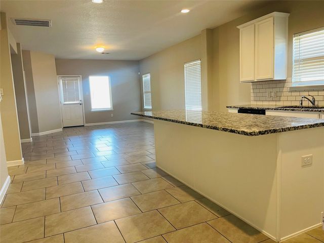 719 Ashley Falls Lane, Rosharon, TX 77583