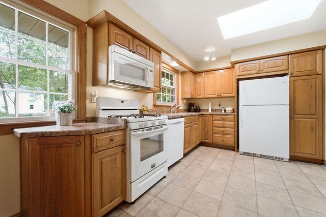 1250 Dogwood Drive, Chesterton, IN 46304