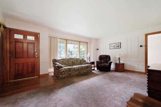 1250 Dogwood Drive, Chesterton, IN 46304