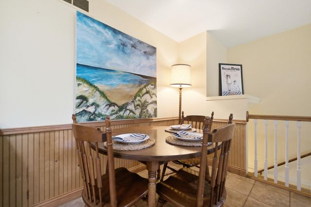 1250 Dogwood Drive, Chesterton, IN 46304