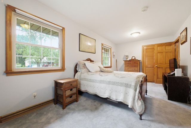1250 Dogwood Drive, Chesterton, IN 46304