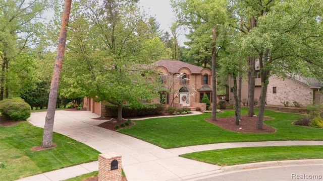 1790 Sashabaw Drive, Okemos, MI 48864