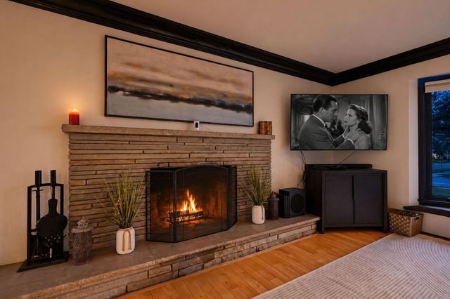 4424 W 70th St, Edina, MN 55435